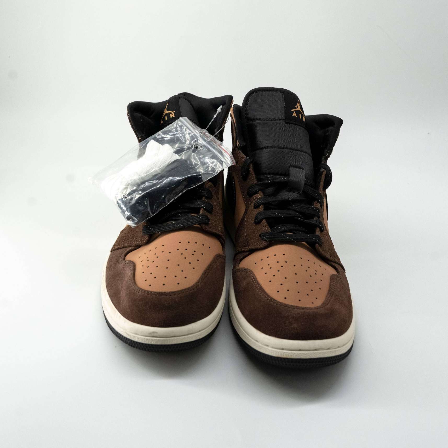 Air Jordan 1 mid brown