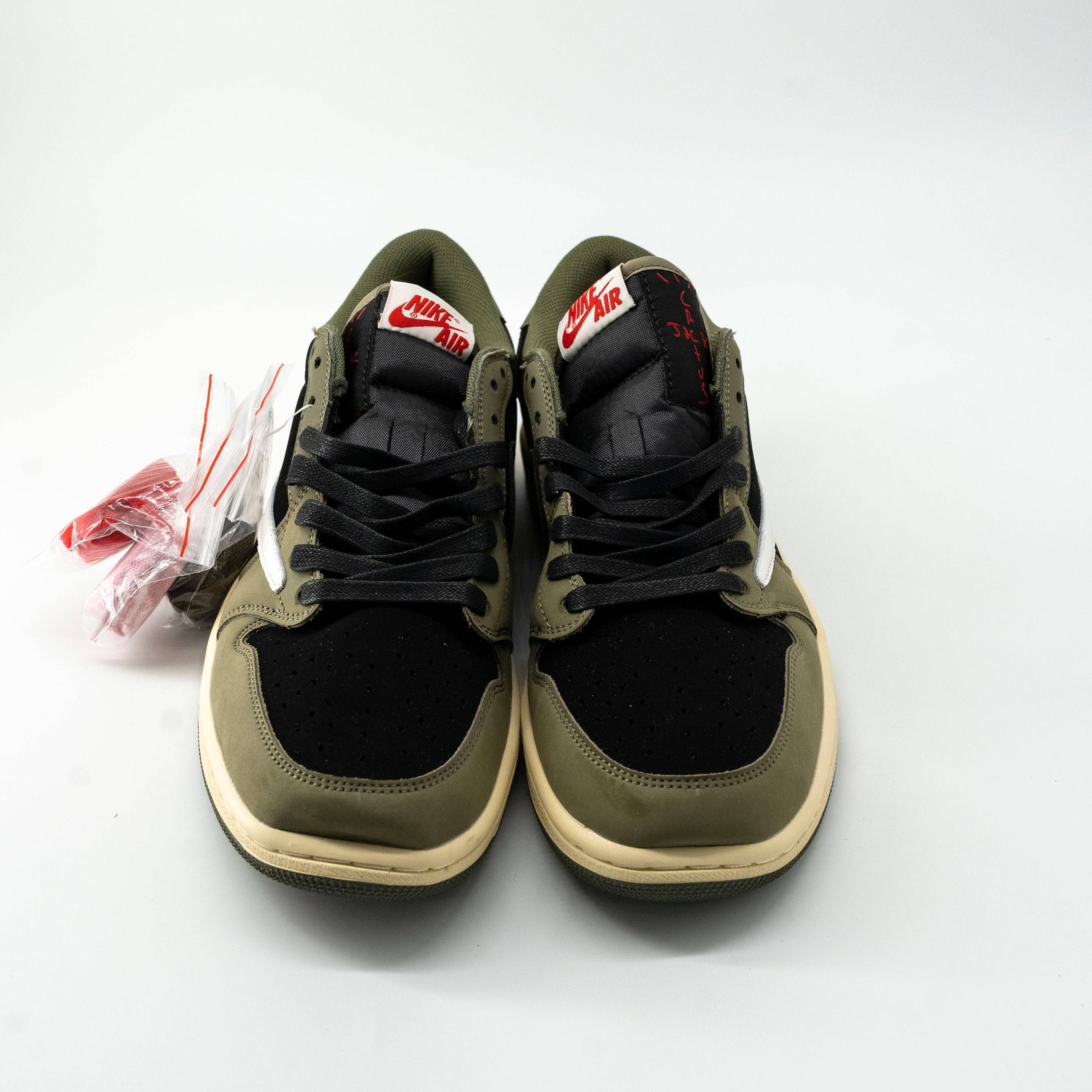 Air Jordan 1 low Travis Scott black olive