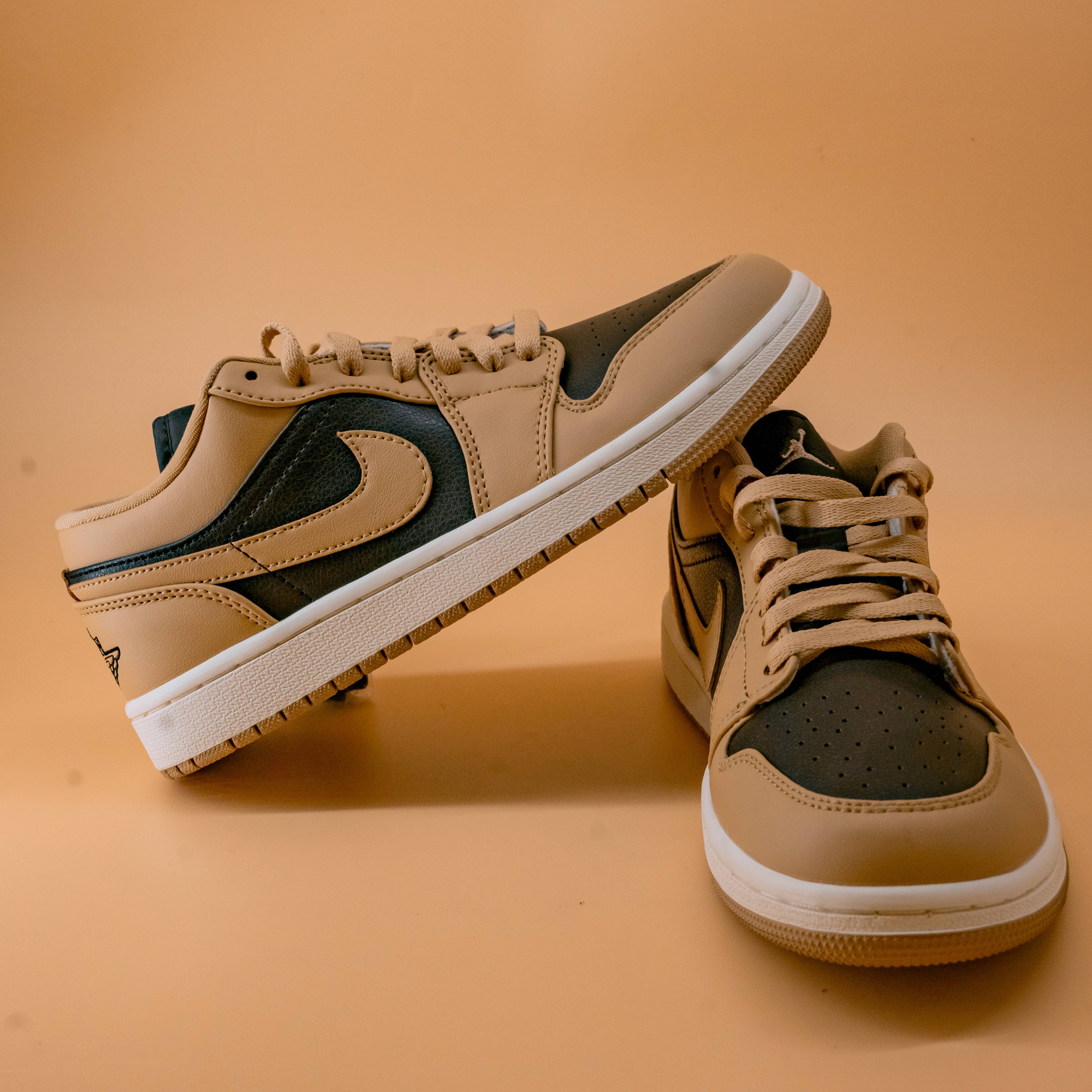 Jordan 1 low desert brown