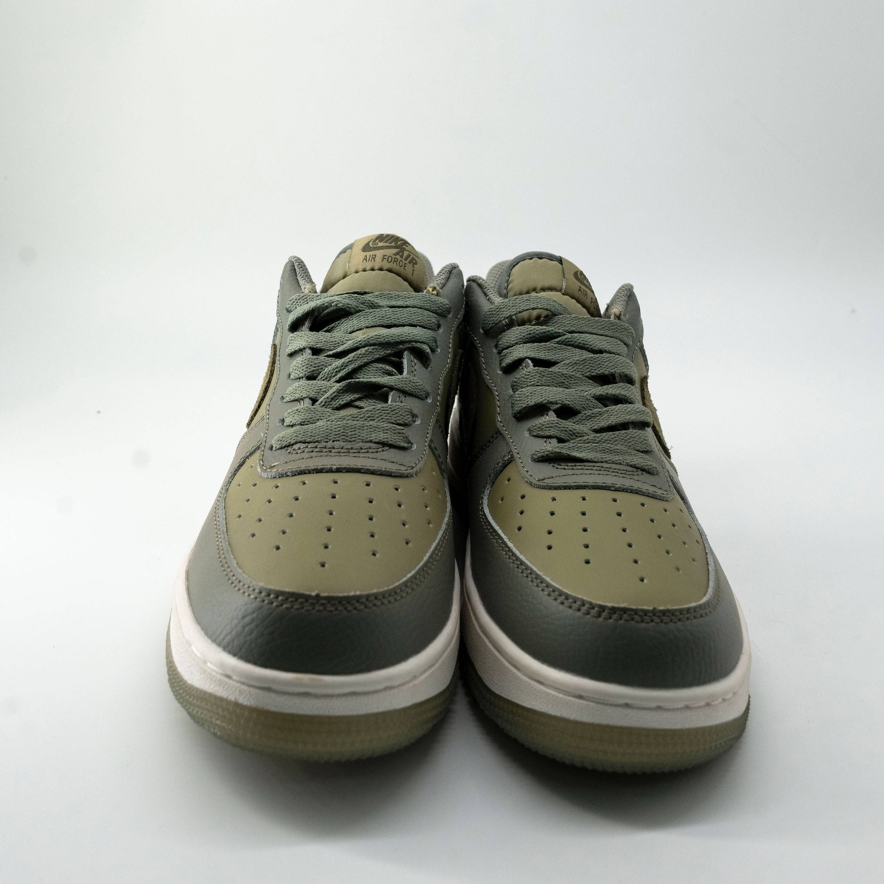 Air Force 1 low LV8 medium olive