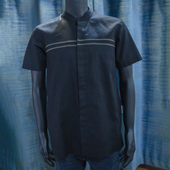 Black Mandarin Collar Short-Sleeve Shirt - Berwa Mentality