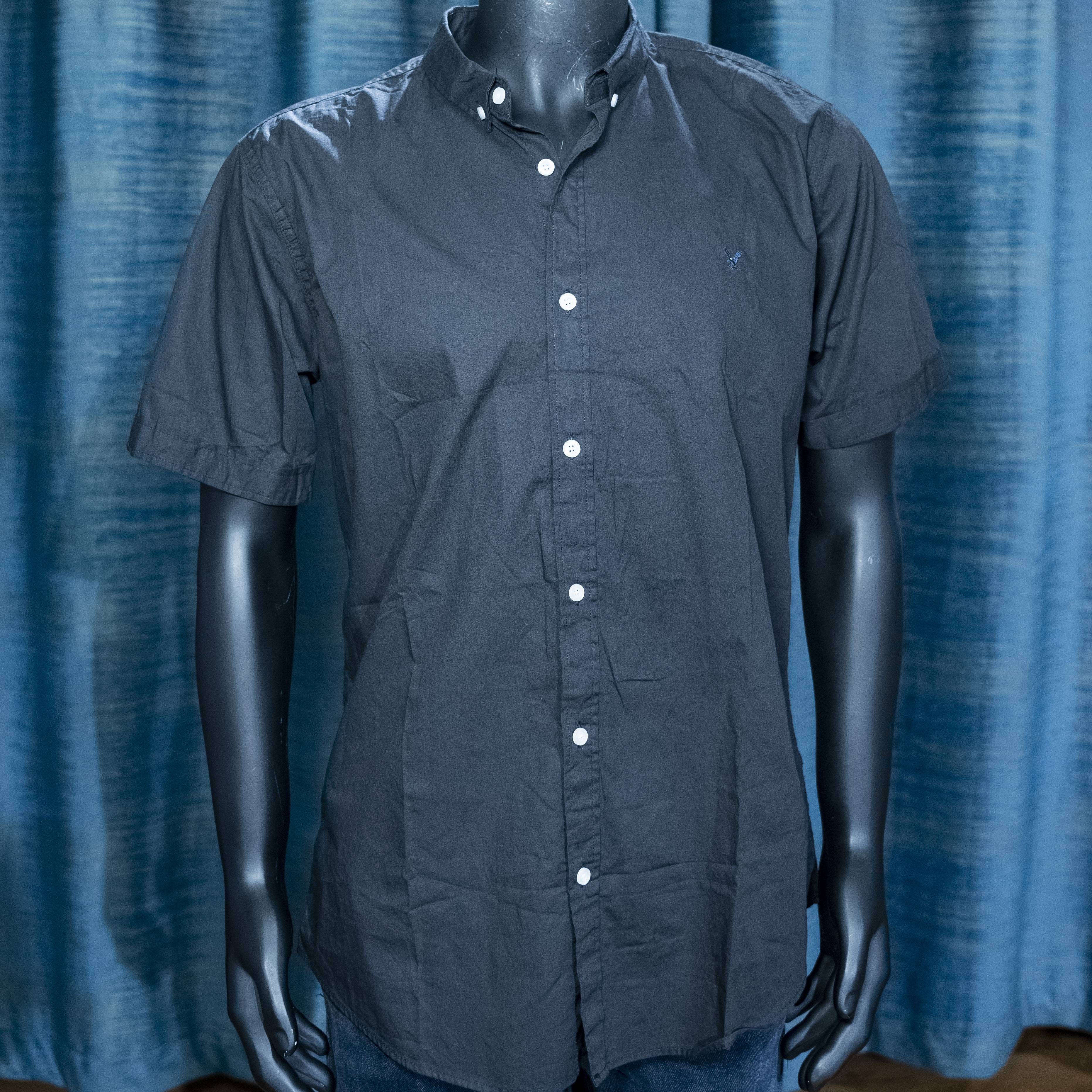 Men's Black Short-Sleeve Button-Up Shirt