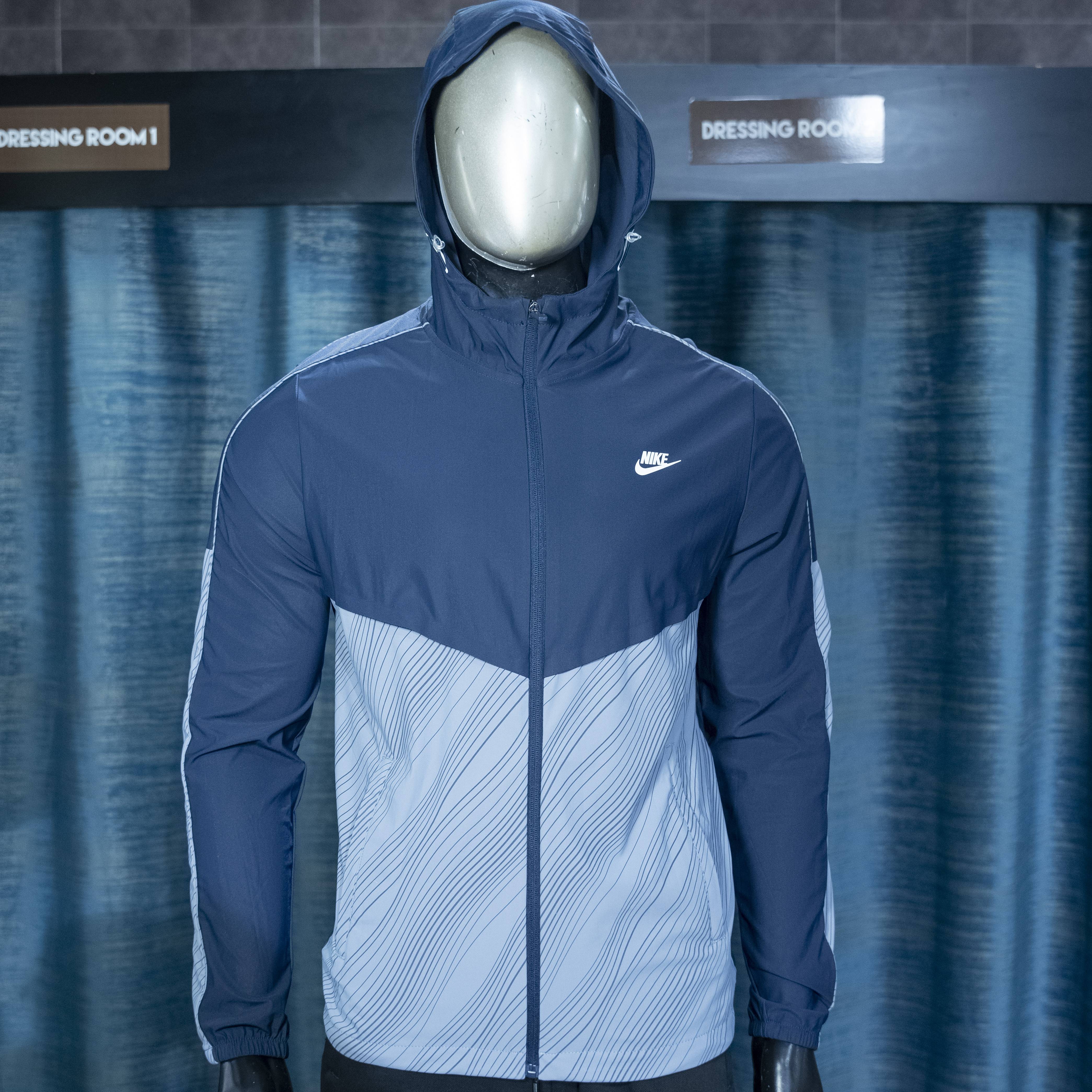 Nike Men's Hooded Windrunner Jacket in Navy and Light Grey