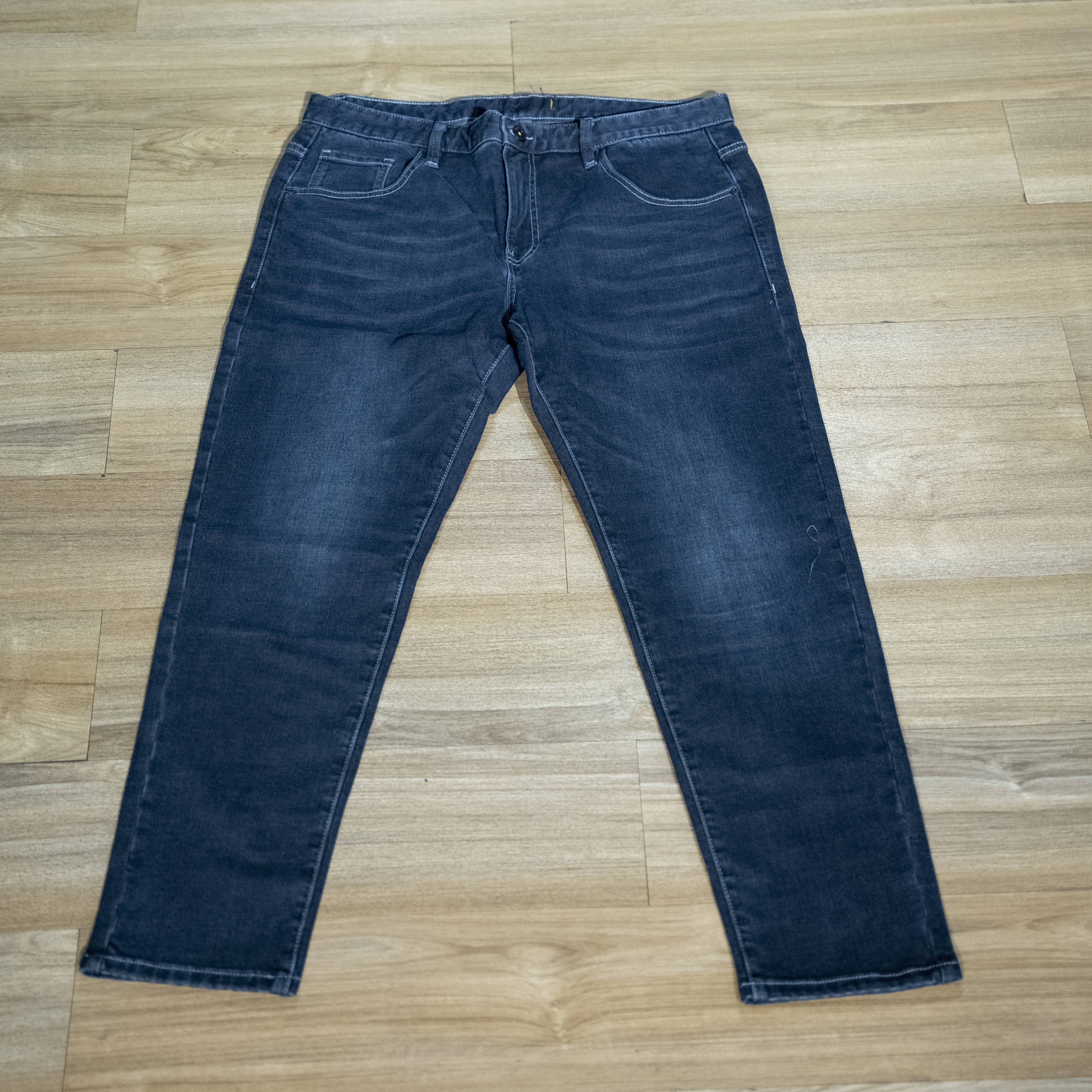 Men's Dark Wash Tapered Jeans