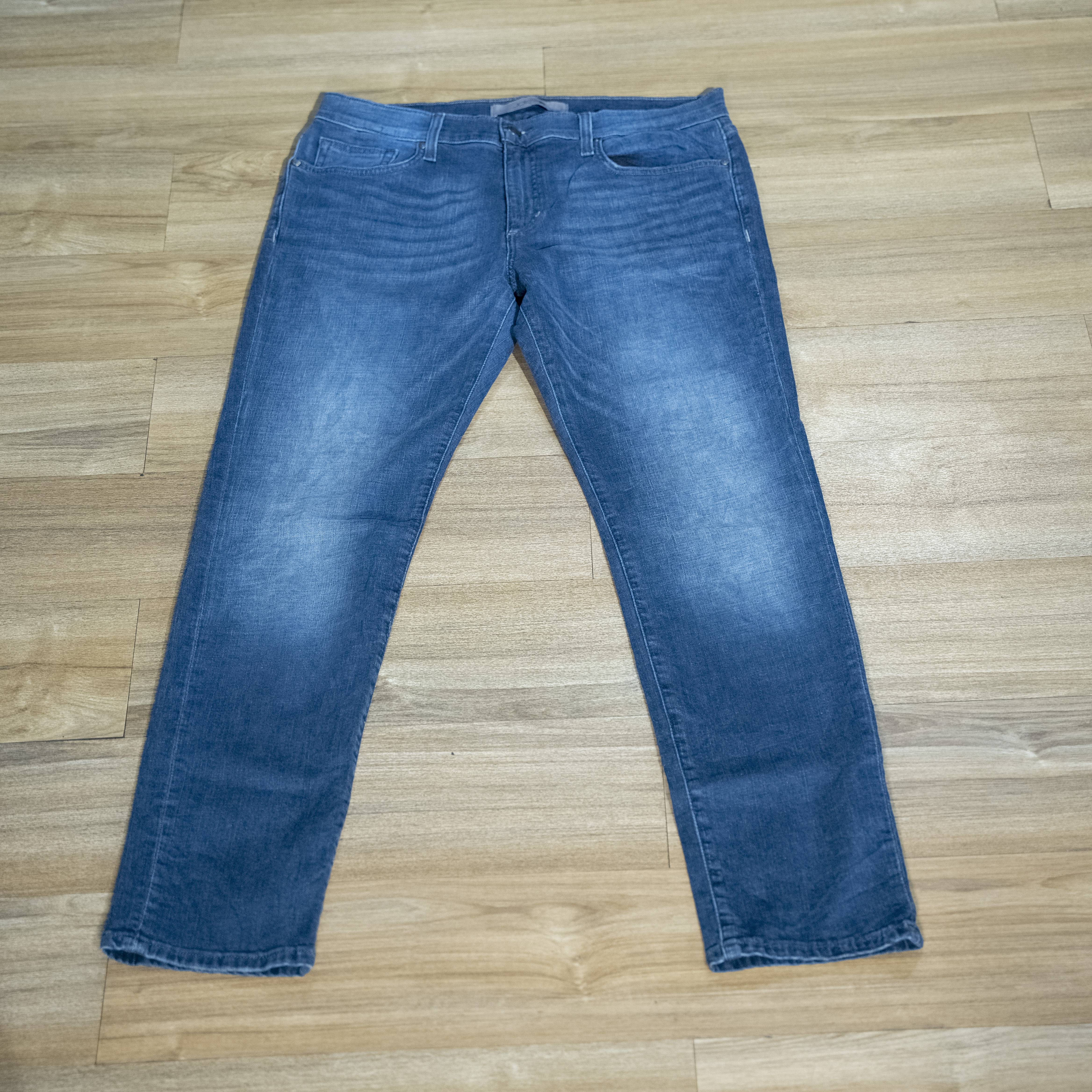 Men's Medium Wash Slim-Fit Jeans