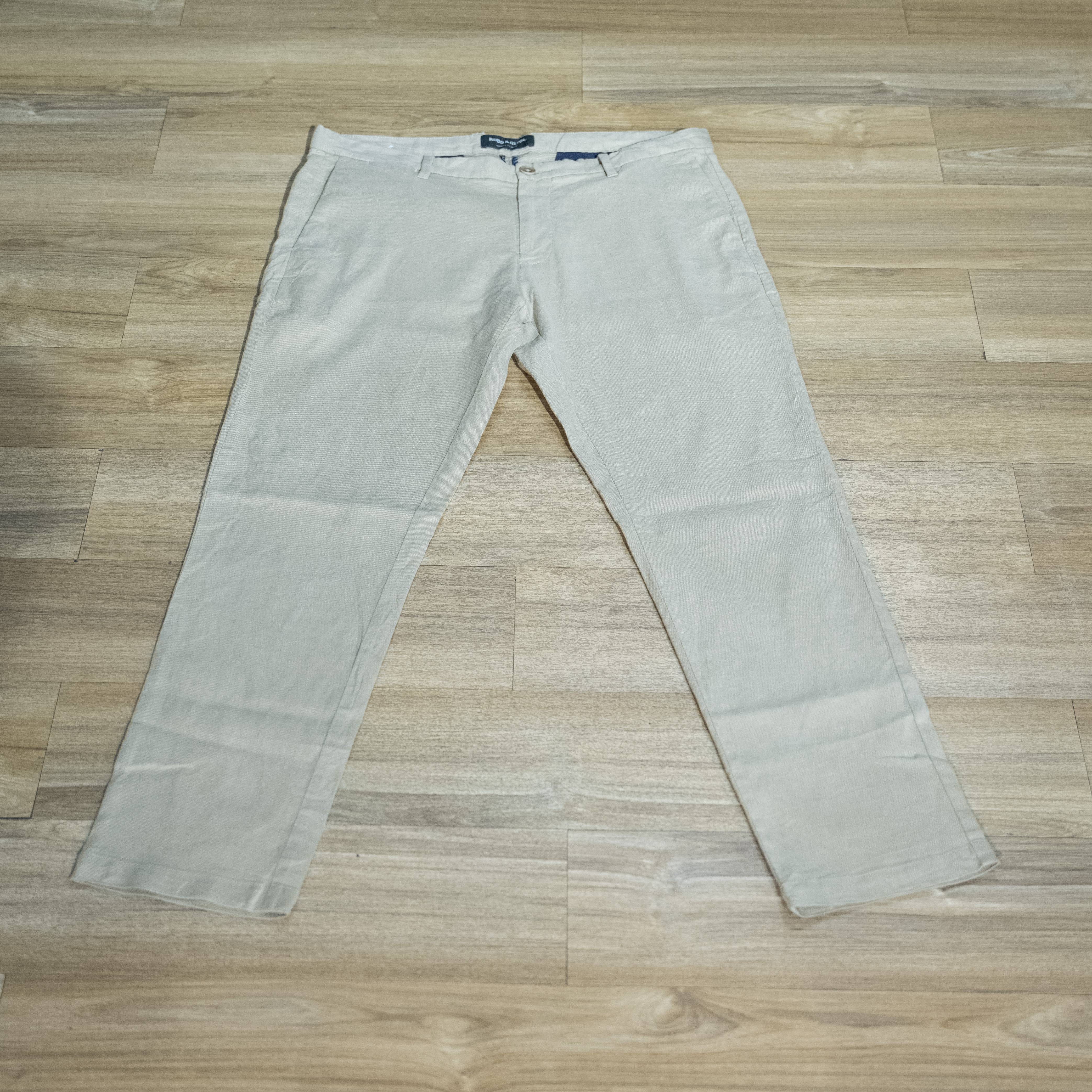 Men's Beige Straight-Leg Chino Pants