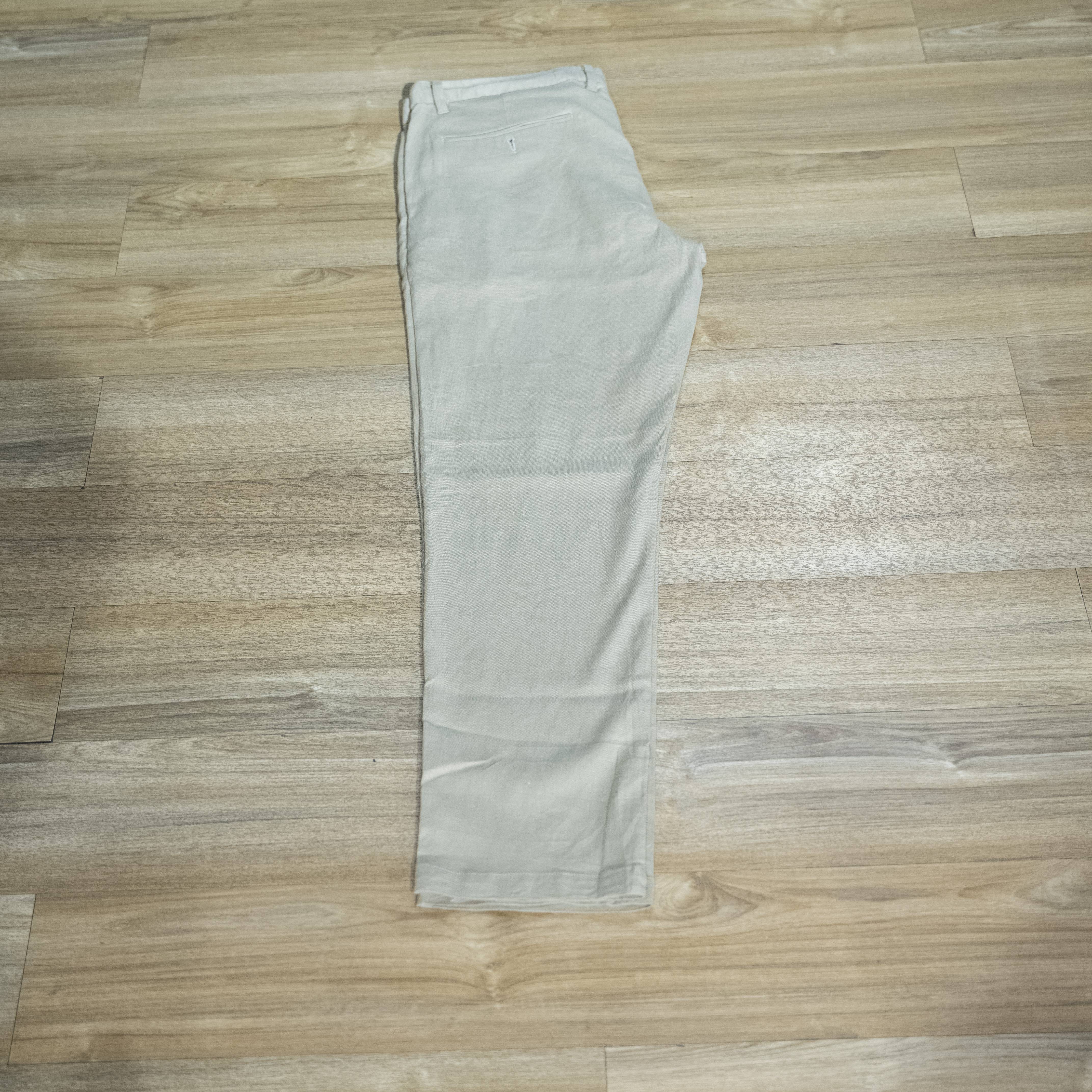 Men's Beige Straight-Leg Chino Pants