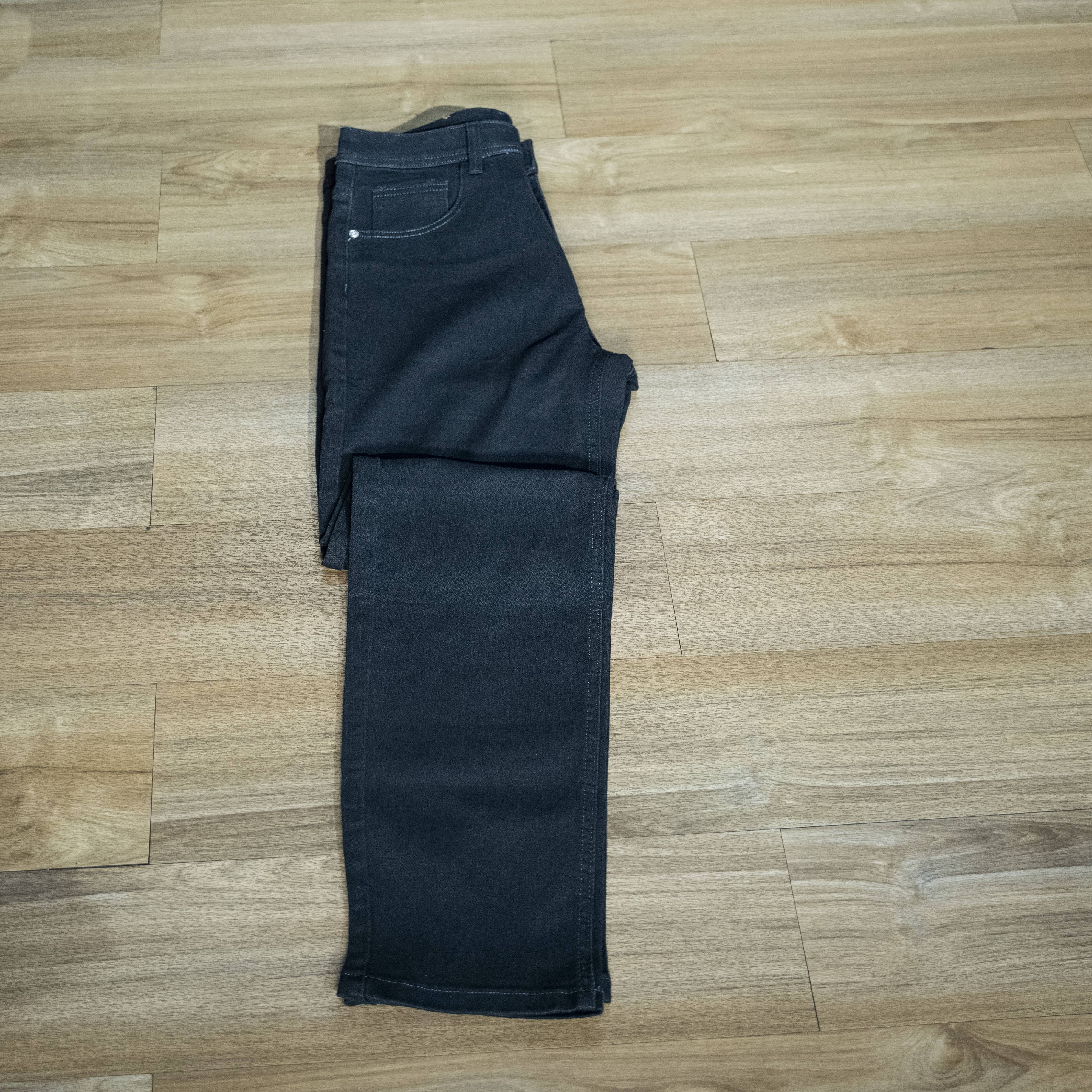 Men's Black Slim-Fit Jeans