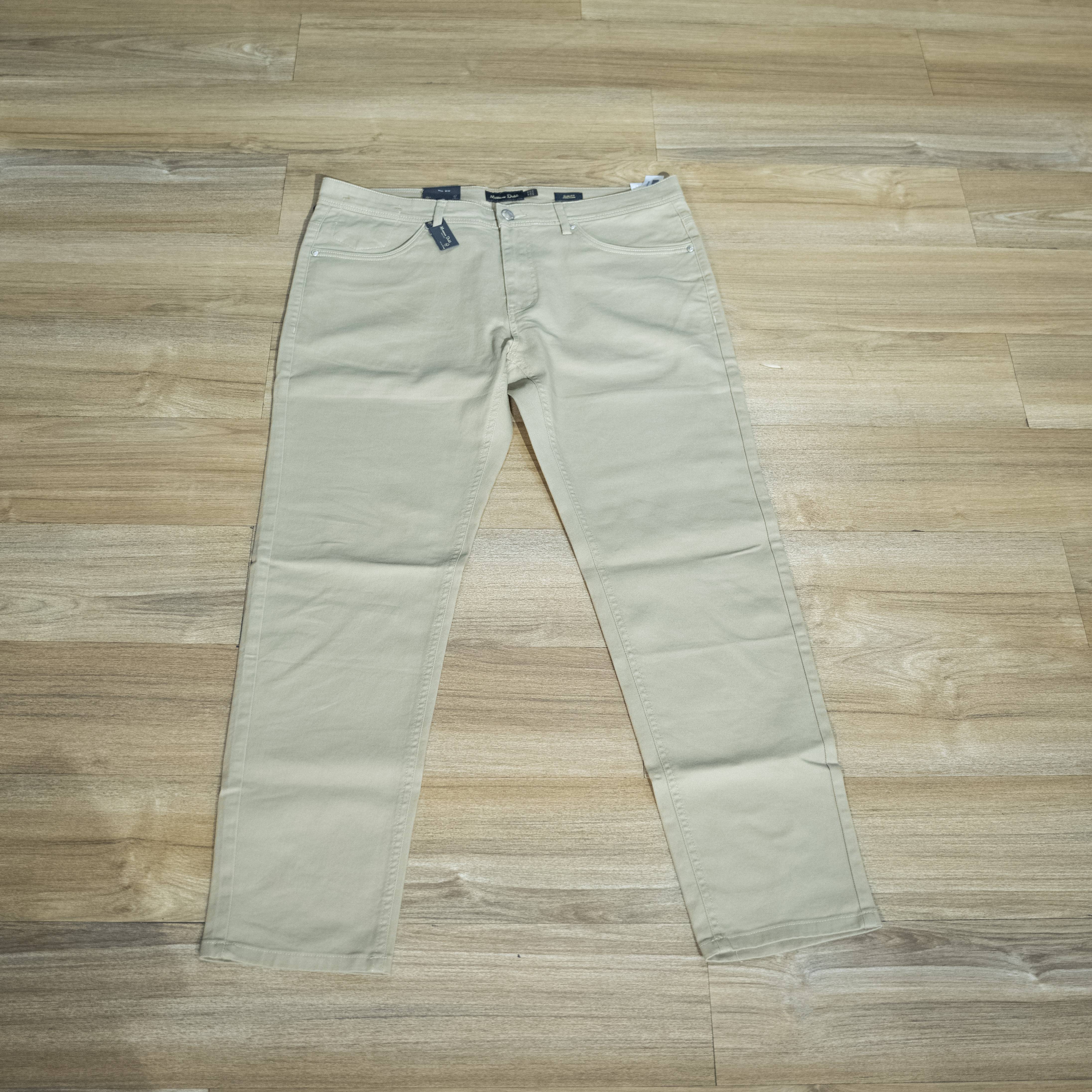 Men's Khaki Slim-Fit Chinos