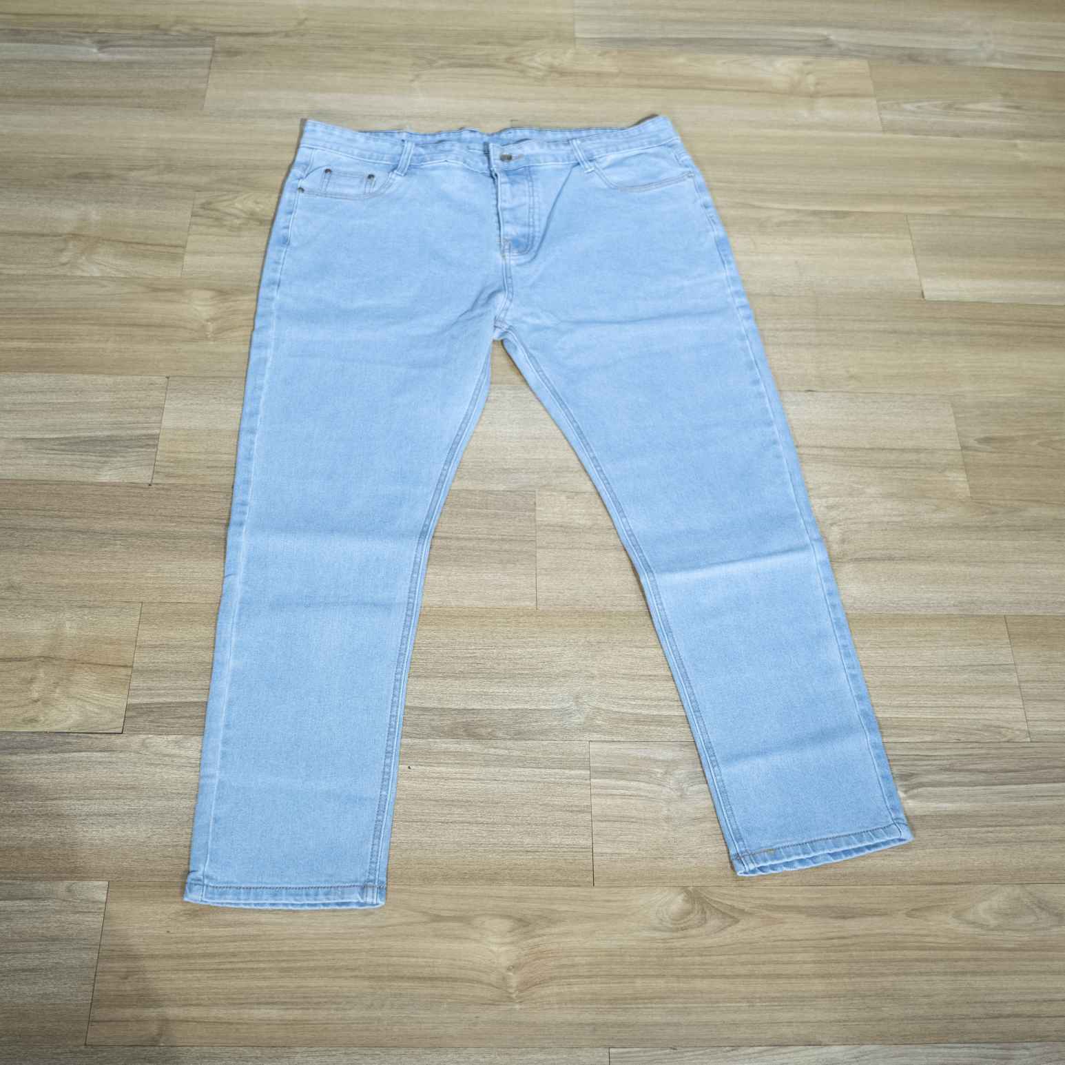 Men's Light Blue Slim-Fit Jeans