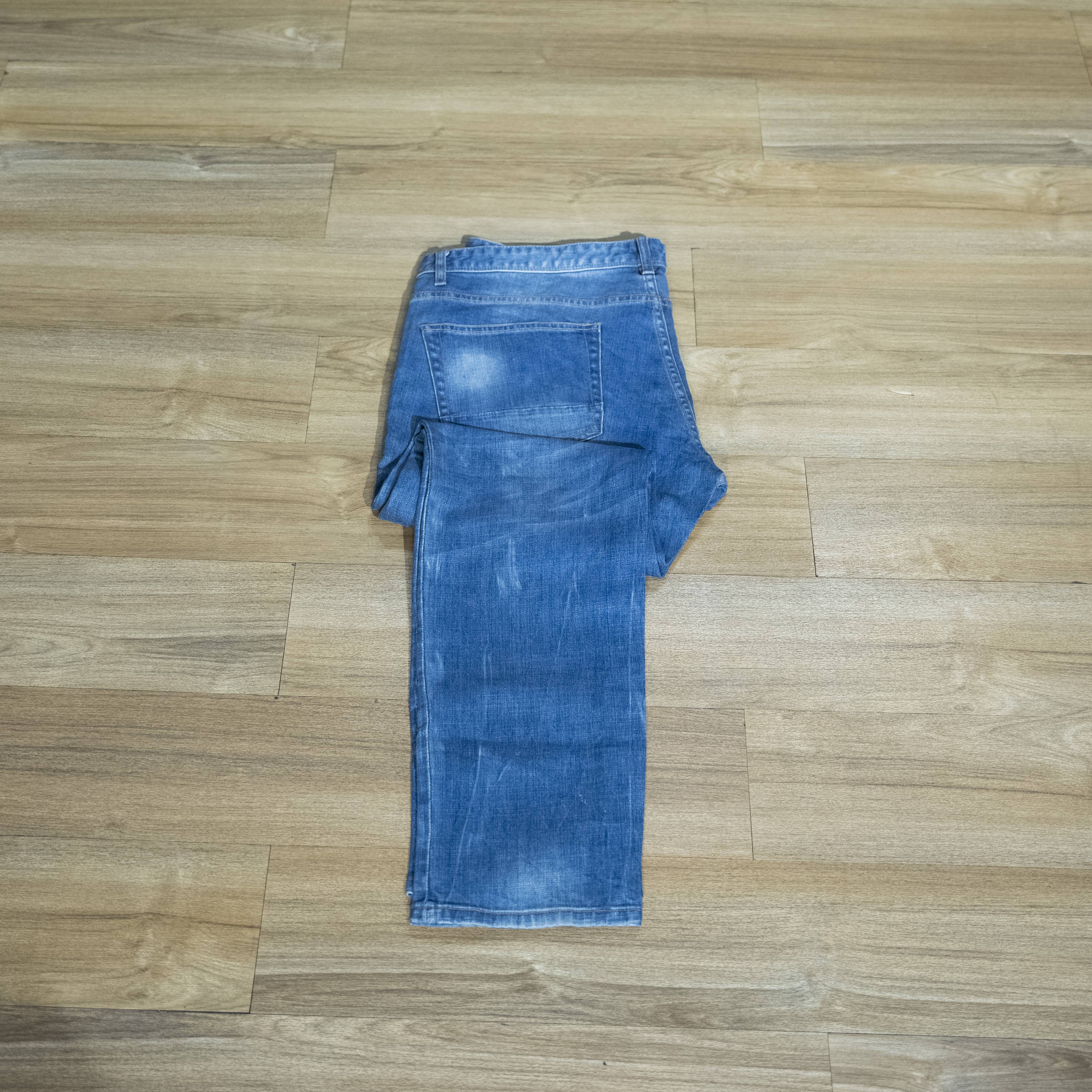 Men's Mid Blue Straight-Leg Jeans