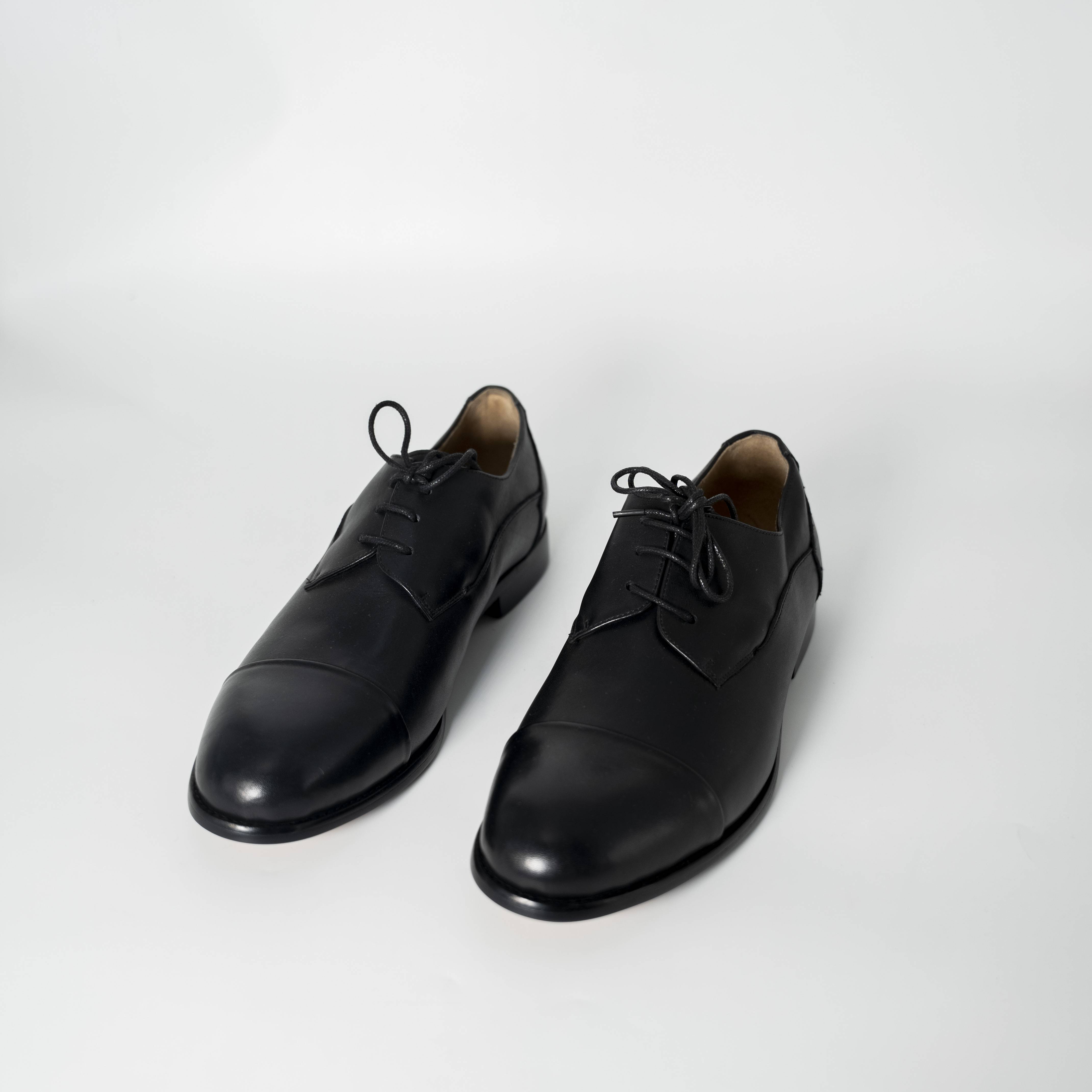 Men's Black Cap Toe Oxford  Shoes