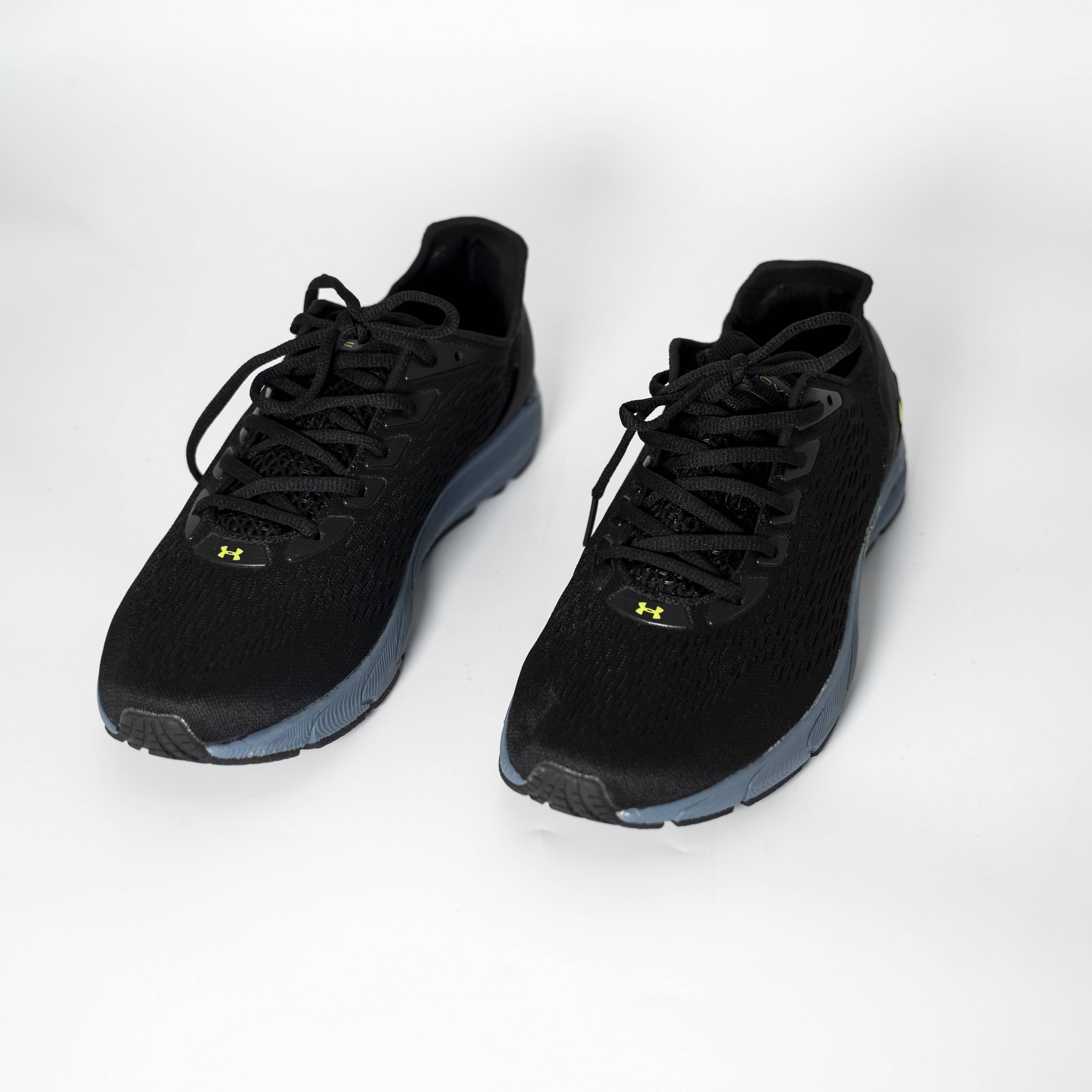 Under Armour Charged Pursuit 2 Running Shoes in Black/Blue