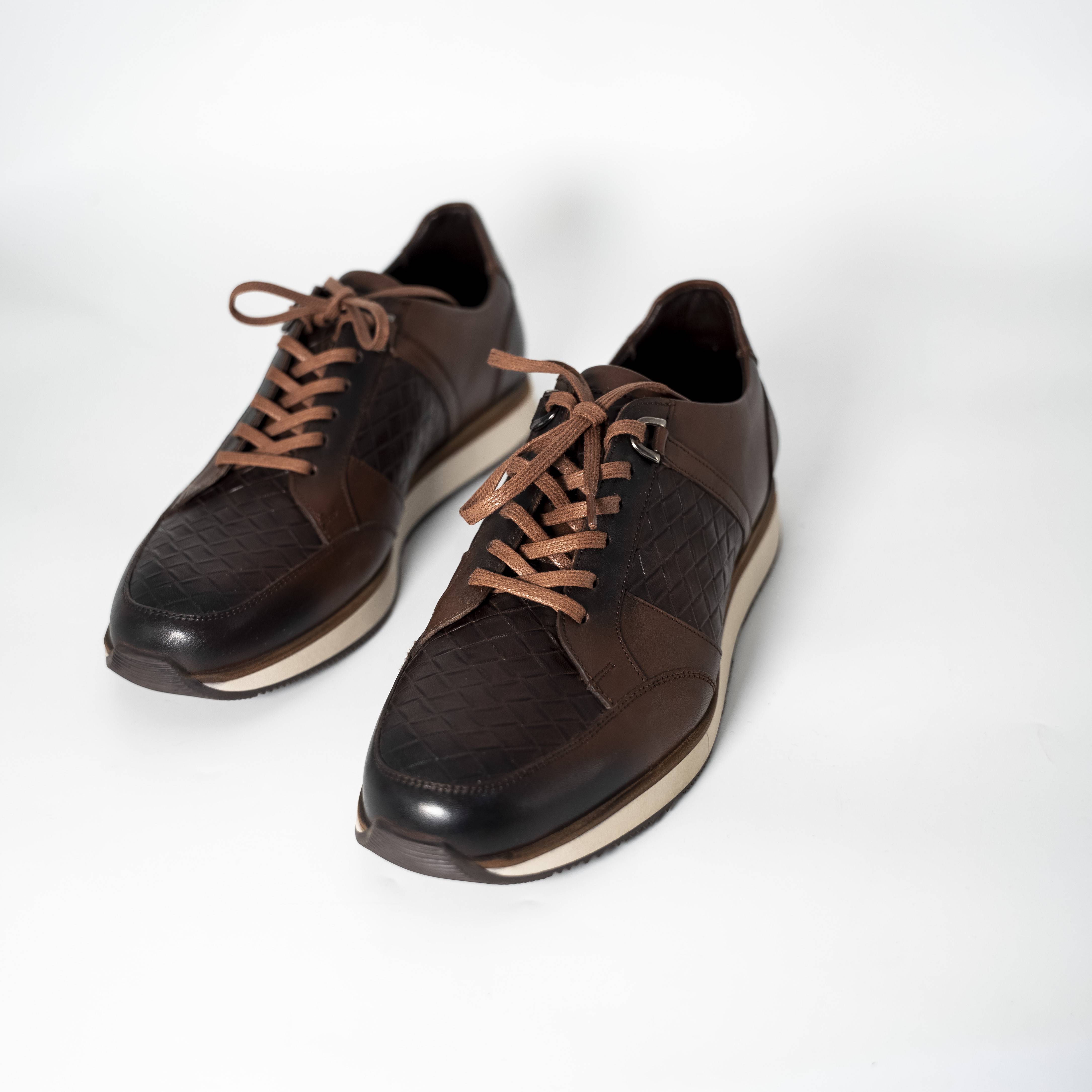 Brown Leather Casual Sneakers with Quilted Detailing