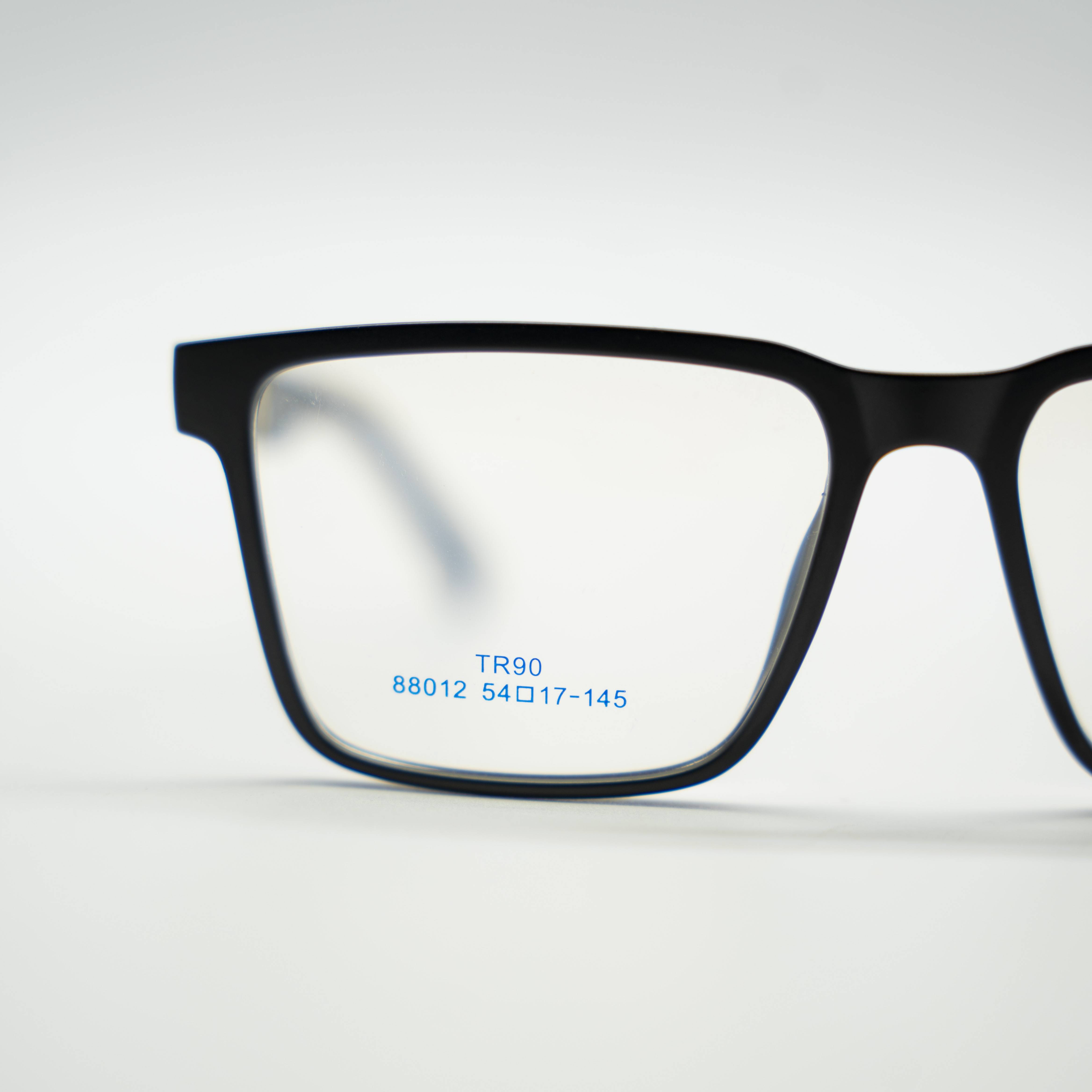 ommy Hilfiger Classic Black Optical Frame