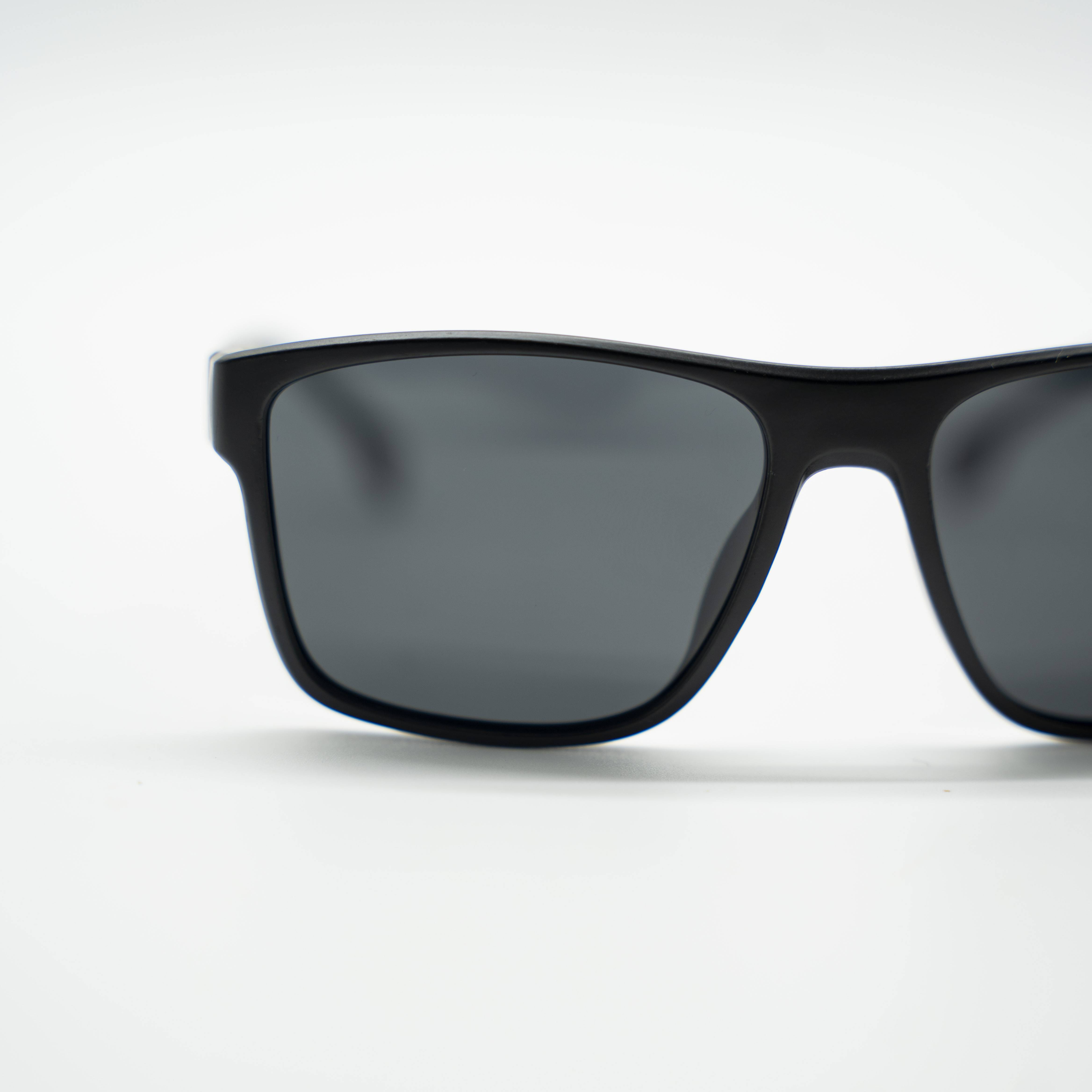 Classic Black Rectangular Sunglasses