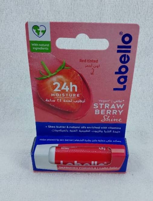 Labello 24h Moisture Strawberry Shine 4,8gr