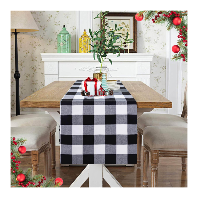 TABLE RUNNER BLACK CHECK DESIGN