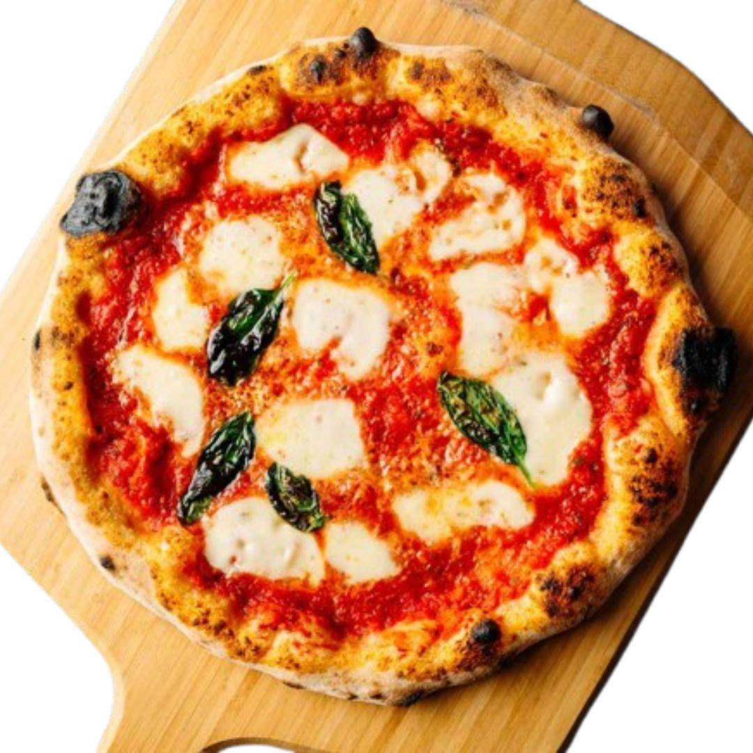 MARGARITA PIZZA MEDIUM
(Tomatoes & cheese)