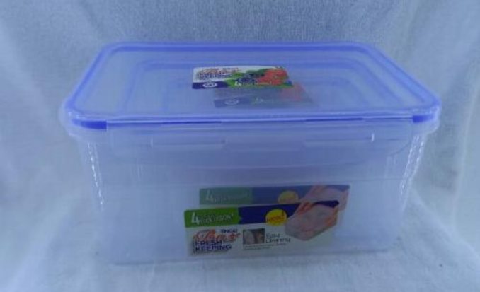 Plastic container 4pcs