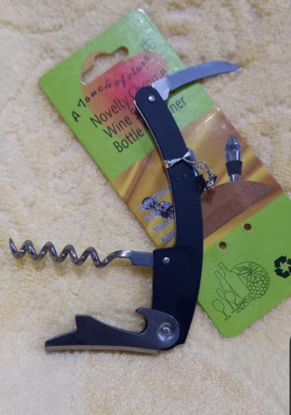 Wine bottle opener