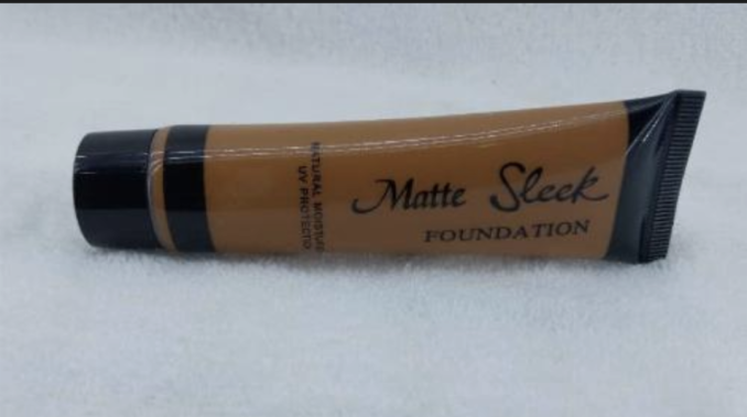 Matte sleek Foundation 38mL