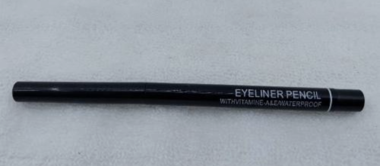 M.A.C Eyeliner pencil