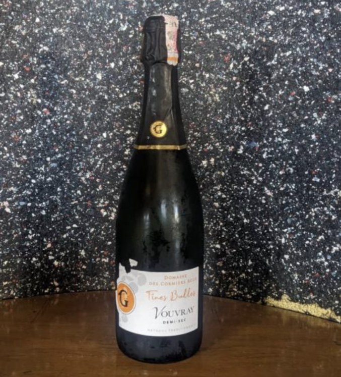 Vouvray fines bulles demi-sec 75 cl. Dry wine with 12%Alc