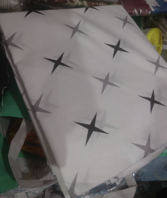 Bed sheets cotton size of 2.2m*2.2m with 2pillows cases