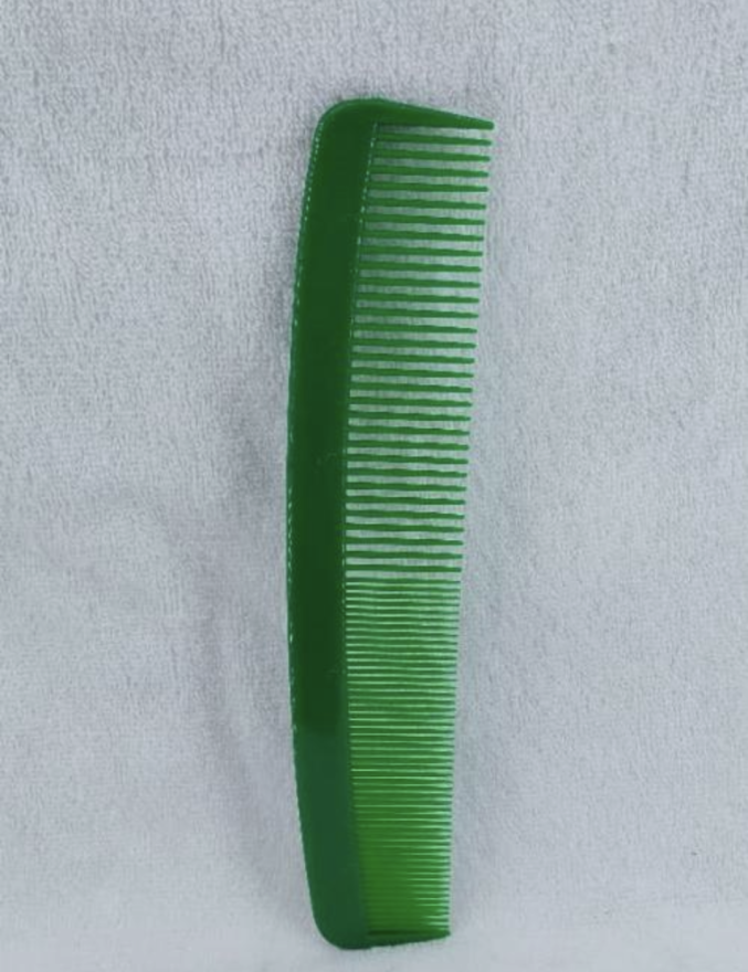 Plastic comb