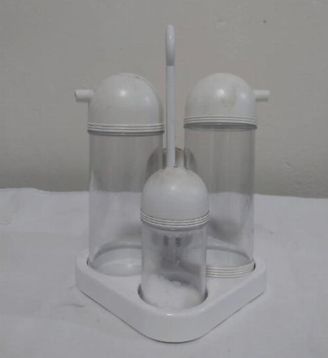 Spices Set (4 Pcs)
(Salt, Paper, 2 Sauces)