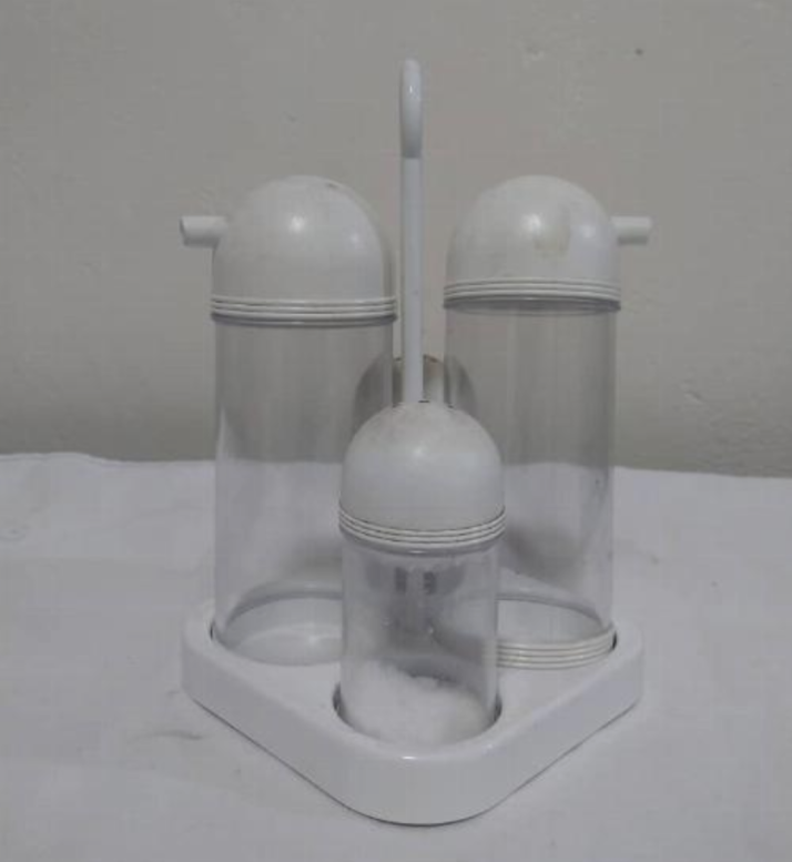 Spices Set (4 Pcs)
(Salt, Paper, 2 Sauces)