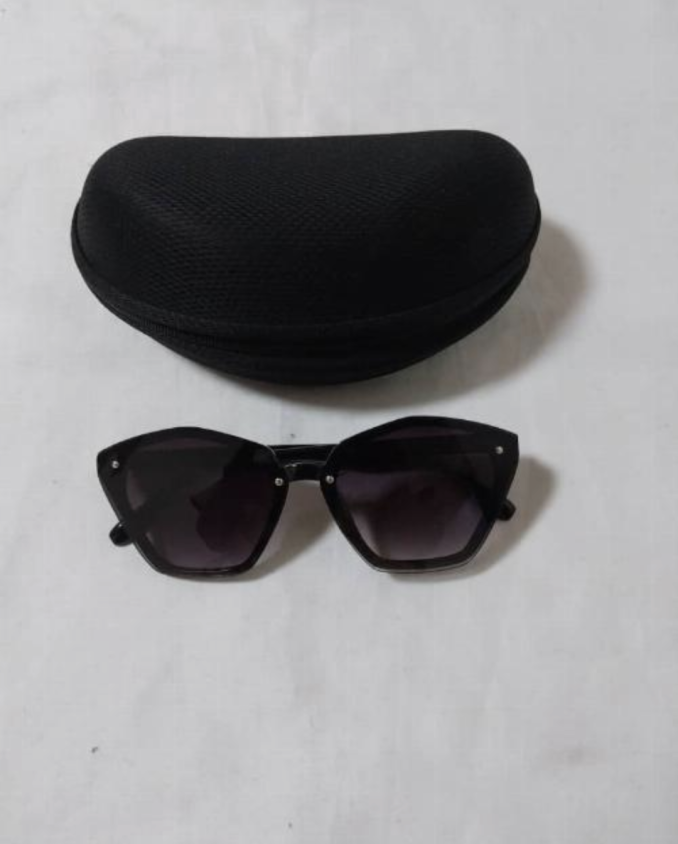 Black Sunglasses with cover used like new