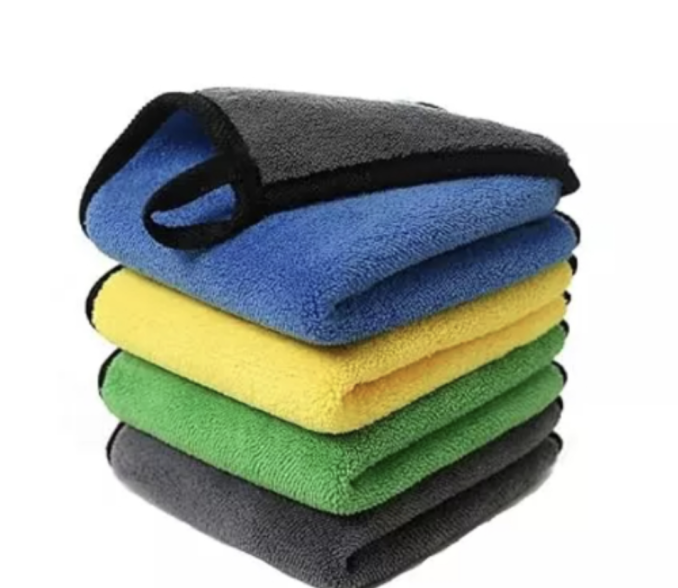 Microfibre cleaning cloth