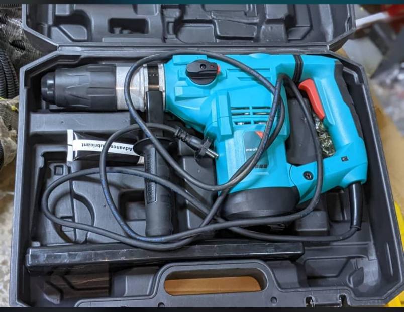 Rotary hammer drill