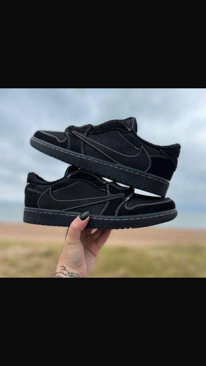 Travis Scott x Air Jordan 1 Low