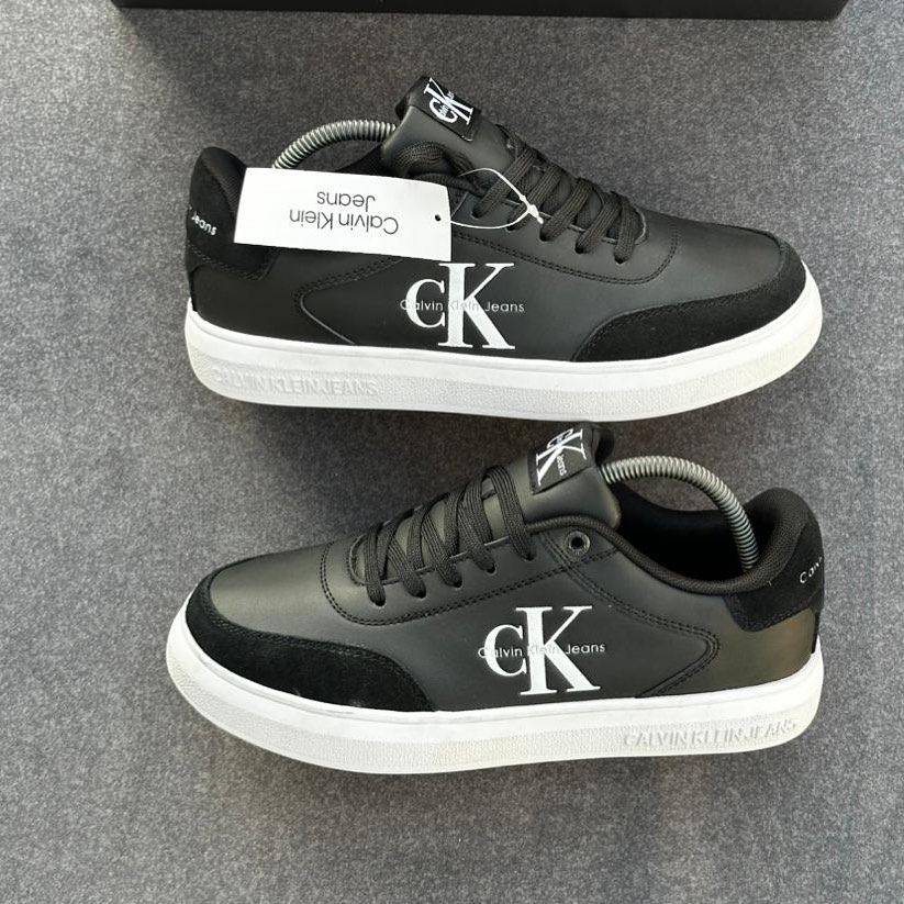 Calvin Klein Jeans Logo Low-Top Sneaker