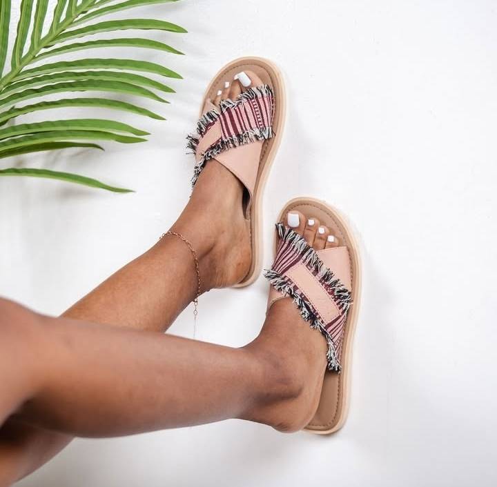 UMWALI sandals