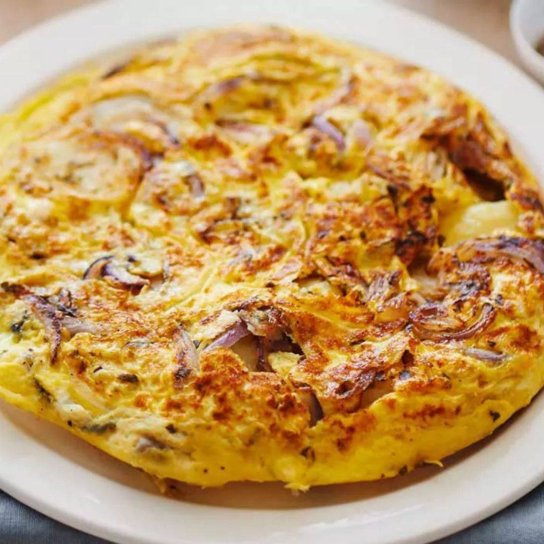 Onions Omelette (Toasted Onions, Eggs)