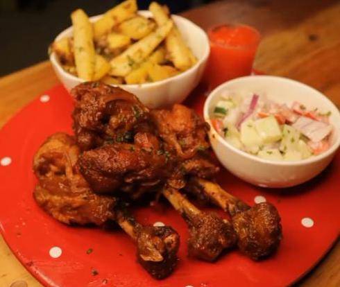 Chicken Drumsticks with  Fried Potatoes & Mushrooms