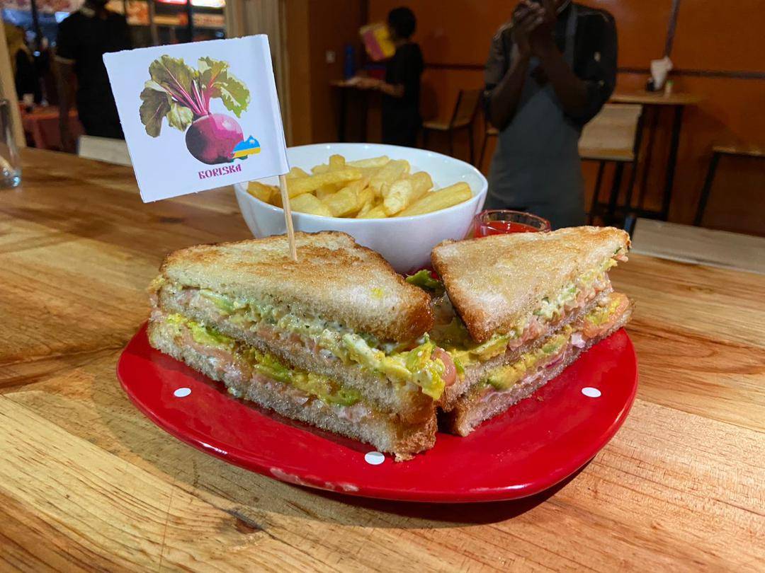 Smoked Salmon Sandwich with Avocado & Chips