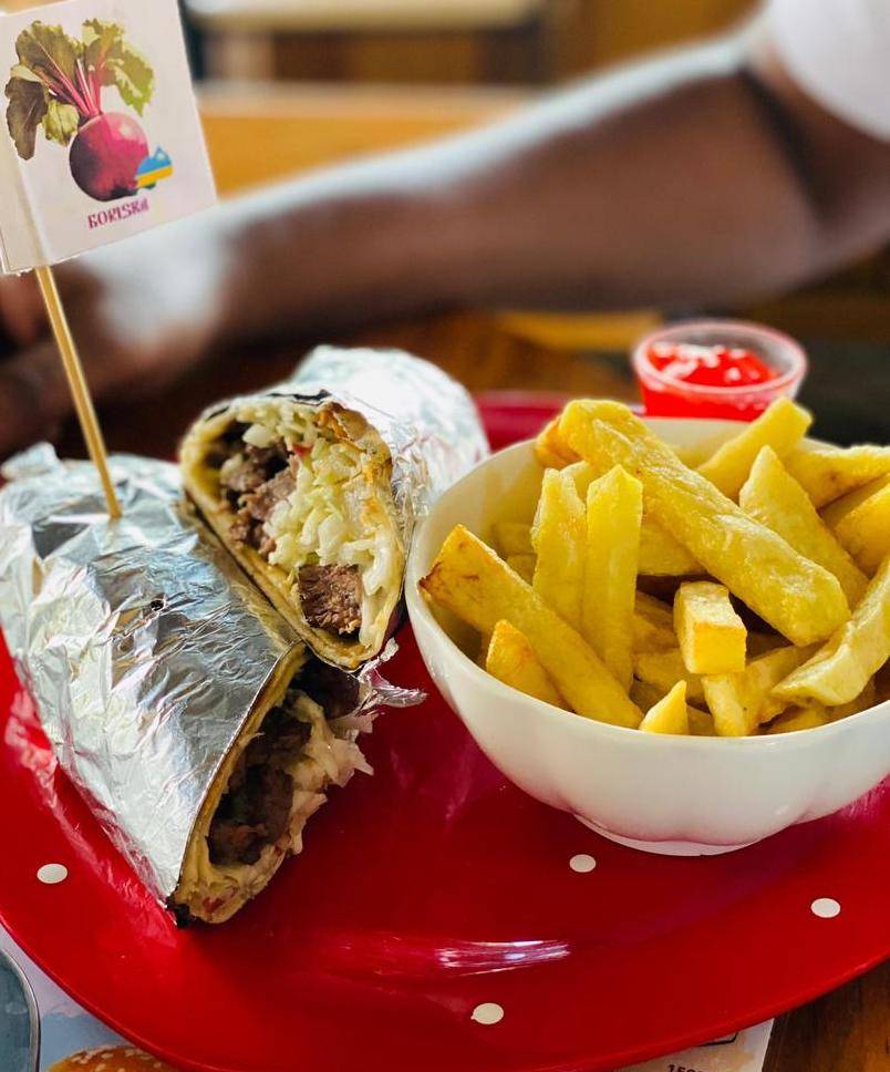 Beef Shawarma with Chips & Sauce